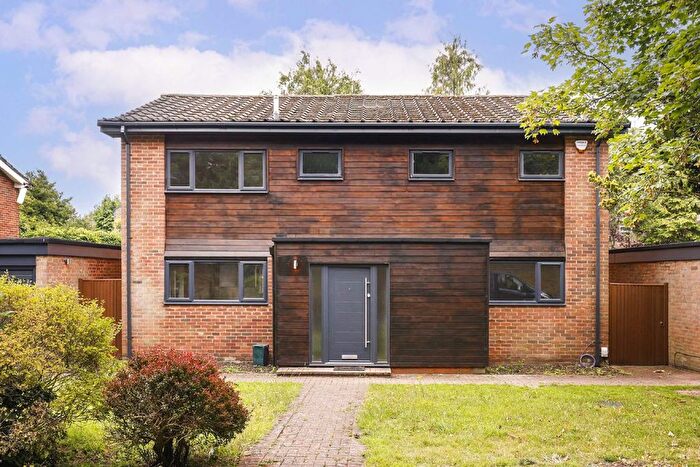 4 Bedroom Property To Rent In Ham Ridings, Richmond, TW10