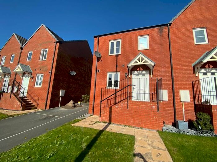 3 Bedroom Semi-Detached House To Rent In Iscoed, Llanelli, SA15