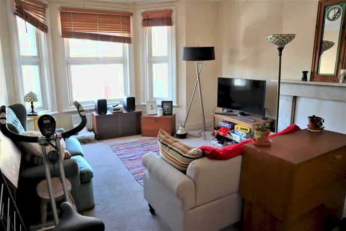 2 Bedroom Maisonette To Rent In Ormeley Road, London, SW12