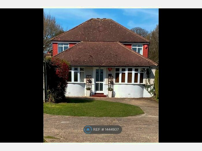 5 Bedroom Detached House To Rent In Birchwood Road, Dartford, DA2