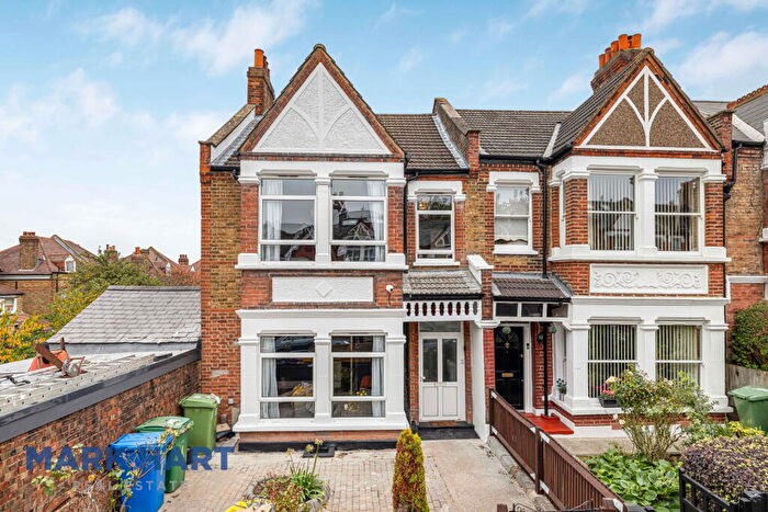 1 Bedroom Flat To Rent In Beauval Road, London, SE22