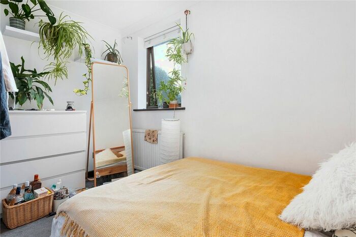 3 Bedroom Terraced House To Rent In Vallance Road, London, E2