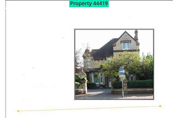 3 Bedroom Flat To Rent In London Road, Reading, RG1