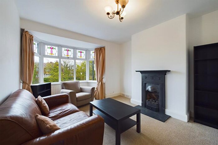 2 Bedroom Flat To Rent In Ilford Road, High West Jesmond, Newcastle Upon Tyne, NE2