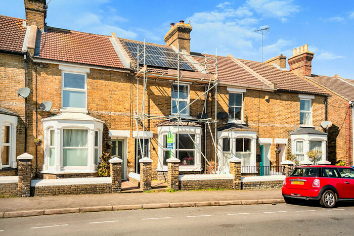 3 Bedroom House To Rent In Saxon Road, Faversham, Kent, ME13