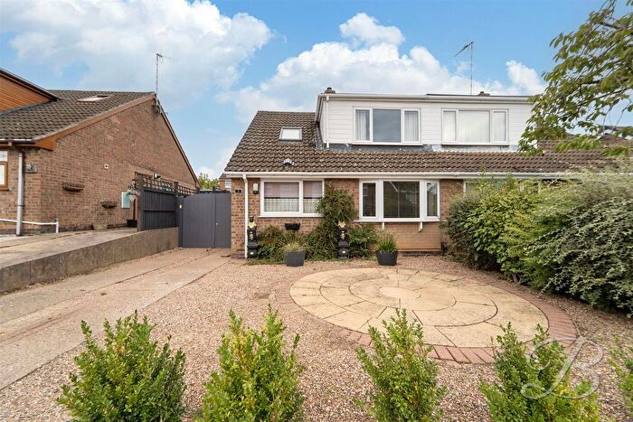 4 Bedroom Semi-Detached Bungalow For Sale In Lismore Court, Mansfield, NG19
