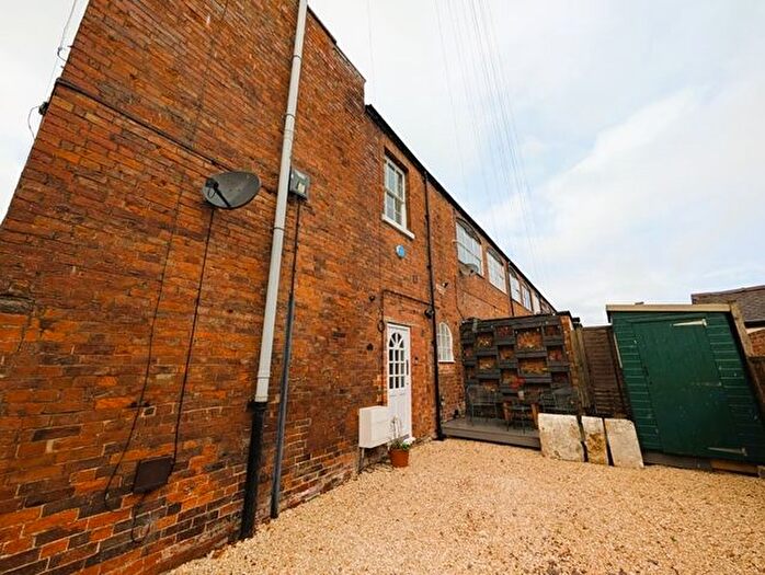 2 Bedroom End Terrace House To Rent In East Street, Tewkesbury, GL20