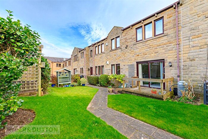 2 Bedroom Flat For Sale In Hall Lee Fold, Lindley, Huddersfield, HD3