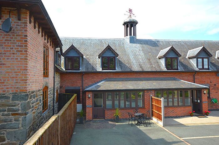 3 Bedroom Semi-Detached House For Sale In Henstablau, Llanidloes Road, Newtown, Powys, SY16