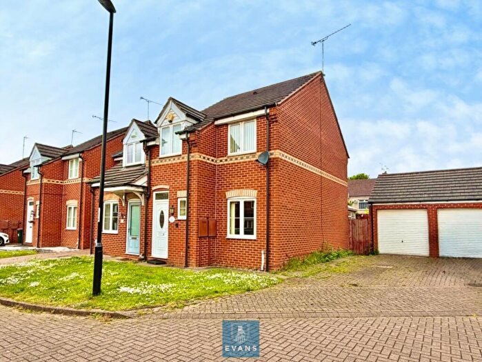 3 Bedroom End Of Terrace House For Sale In John Shelton Drive, Coventry, CV6