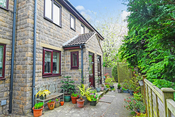 1 Bedroom Terraced House For Sale In Quarry Lane, Harrogate, HG1