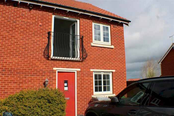 1 Bedroom Property To Rent In Parsons Close, Fernwood, Newark, NG24