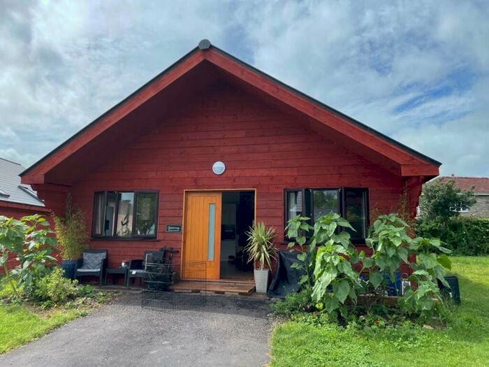 3 Bedroom Bungalow To Rent In Cheddar Road, Axbridge, Somerset, BS26