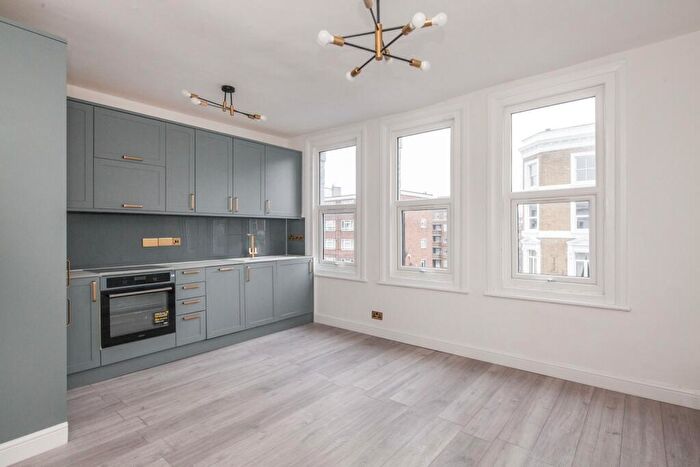 1 Bedroom Flat To Rent In Camberwell Road London, SE5