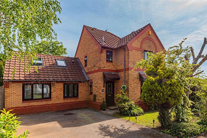 4 Bedroom Detached House For Sale In Foster Drive, Penylan, Cardiff, CF23