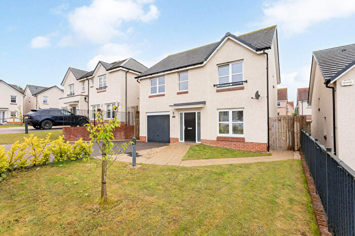 4 Bedroom Detached House For Sale In Cameron Place, Armadale, EH48