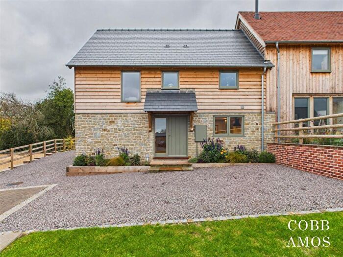 3 Bedroom Semi Detached House For Sale In The Barn Yard, Woonton, Hereford, HR3