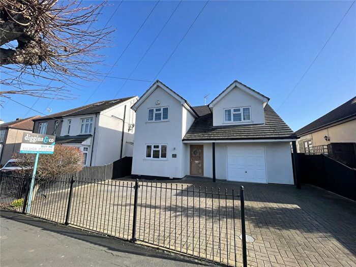 4 Bedroom Detached House For Sale In Trinity Road, Rayleigh, Essex, SS6