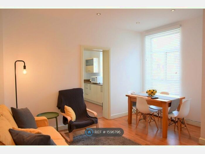 1 Bedroom Flat To Rent In Caversham Avenue, London, N13