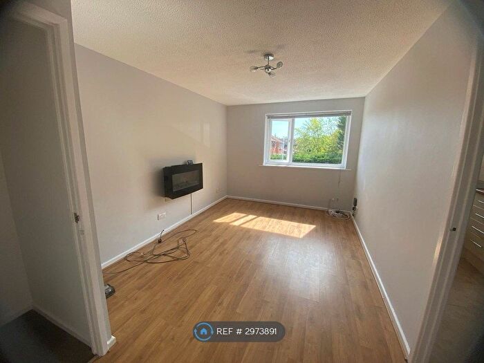 1 Bedroom Flat To Rent In Wainwright, Peterborough, PE4