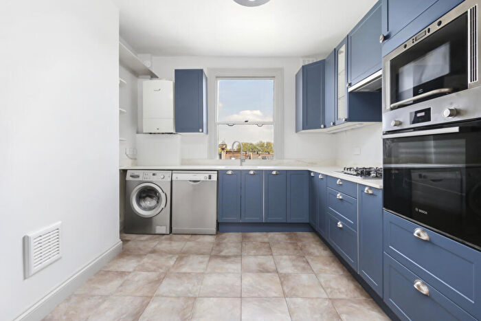 2 Bedroom Apartment To Rent In Aberdeen Road, London, N5