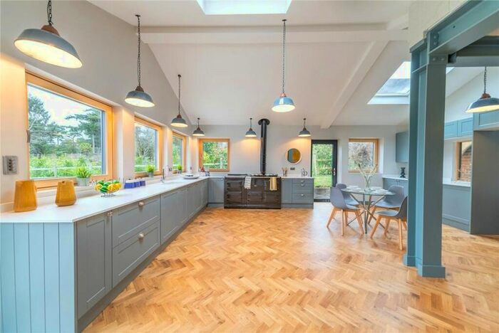 6 Bedroom Farmhouse To Rent In Plawhatch Lane, Sharpthorne, East Grinstead, RH19