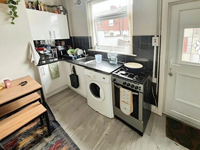 2 Bedroom Apartment To Rent In Bolton Street, Stockport, SK5