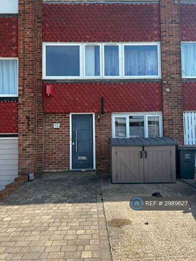 5 Bedroom Terraced House To Rent In Fox Close, Orpington, BR6