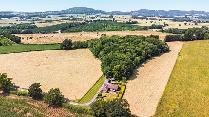 3 Bedroom Detached Bungalow For Sale In Pughs Rough Farm, Wichenford, WR6