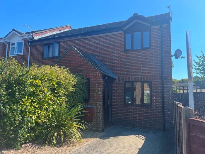 2 Bedroom End Of Terrace House To Rent In Buckingham Way, Dorchester, DT1