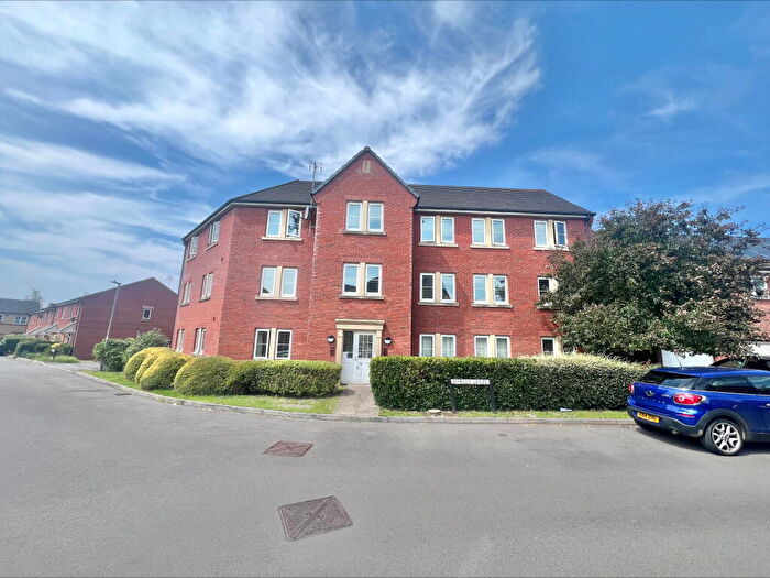 2 Bedroom Flat To Rent In Barley Leaze, Chippenham, SN14