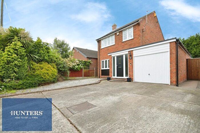 3 Bedroom Detached House For Sale In Tapton View Road, Stonegravels, Chesterfield, S41