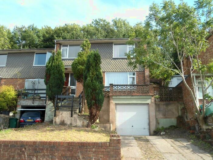 4 Bedroom Semi-Detached House To Rent In Egginton Road, Brighton, BN2