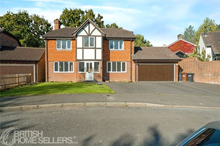 4 Bedroom Detached House For Sale In Graycoats Drive, Crowborough, East Sussex, TN6