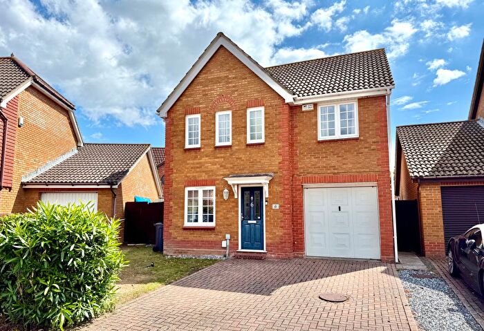 4 Bedroom Detached House For Sale In Grafton Close, Priddy's Hard, Gosport, PO12