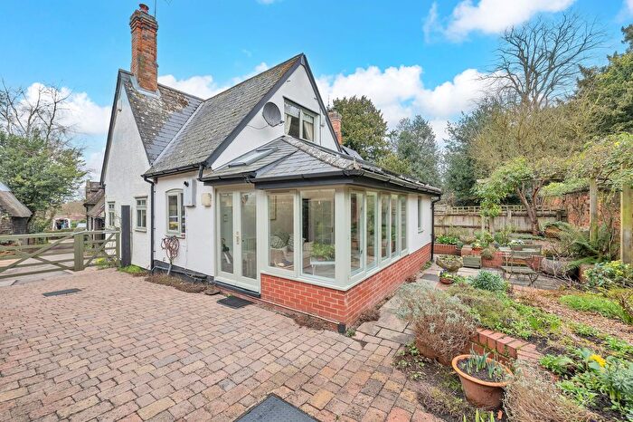 4 Bedroom Semi Detached House For Sale In School Lane, Barley, SG8