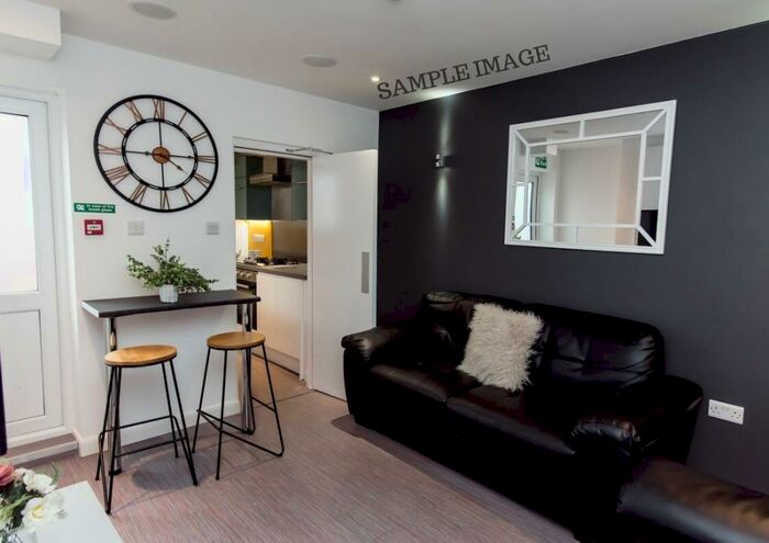 4 Bedroom House To Rent In Watford Street, ST4