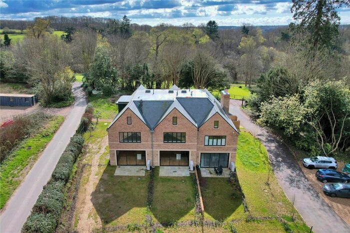 4 Bedroom End Of Terrace House For Sale In The Orchards, Ardingly Road, Lindfield, Haywards Heath, RH16