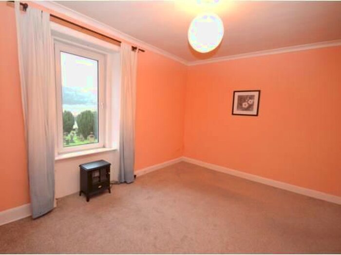 2 Bedroom Flat To Rent In Glencruitten Road, Oban, PA34