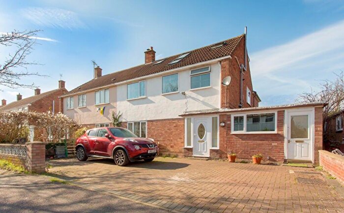 7 Bedroom Semi Detached House For Sale In Montgomery Road, Cambridge, CB4