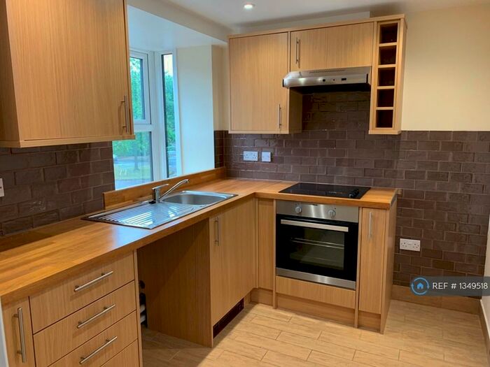 1 Bedroom Flat To Rent In Southampton Road, Ringwood, BH24