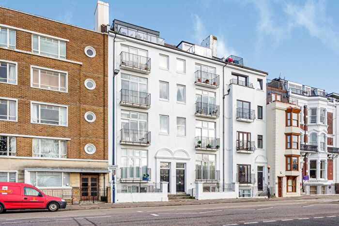 2 Bedroom Flat To Rent In Clarence Parade, Southsea, PO5