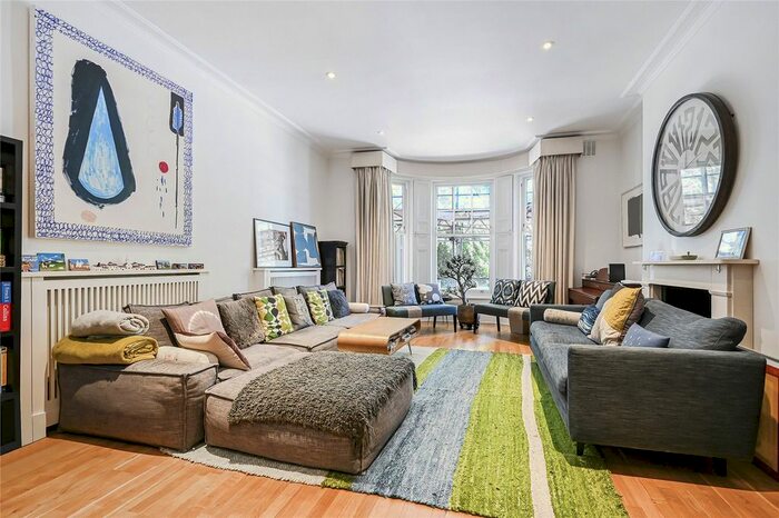4 Bedroom Flat To Rent In Lennox Gardens, Knightsbridge, London, SW1X