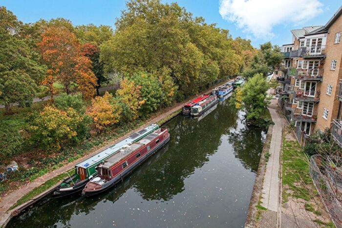 4 Bedroom Flat For Sale In Gunmakers Lane, London, E3