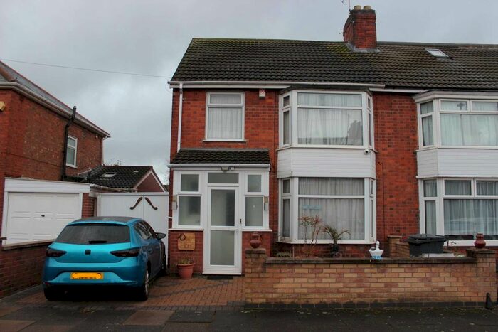 3 Bedroom Semi-Detached House To Rent In Strathmore Avenue, Leicester, LE4