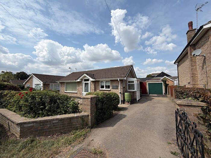 2 Bedroom Bungalow To Rent In Rectory Lane, Houghton Conquest, Bedfordshire, MK45
