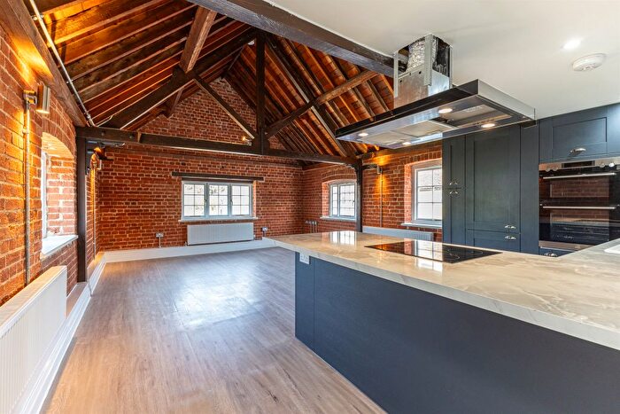 2 Bedroom Flat For Sale In The Old Hop, Hadleigh, Ipswich, IP7