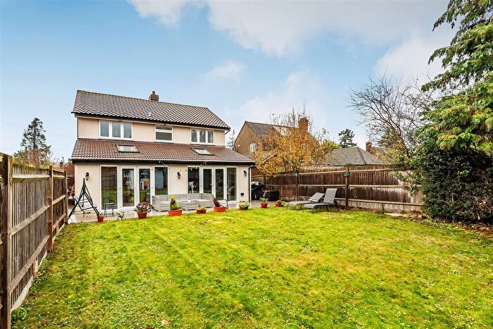 4 Bedroom Detached House For Sale In Links Road, Ashtead, KT21