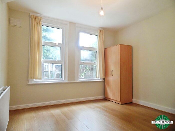 2 Bedroom Flat To Rent In Carr Road, London, E17