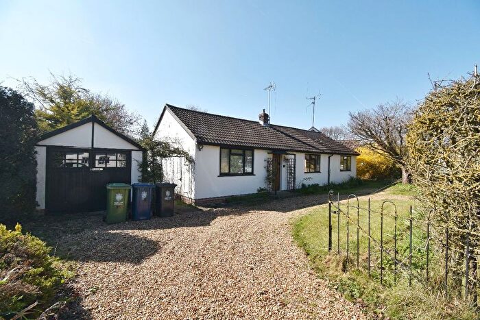 3 Bedroom Bungalow To Rent In Apthorpe Street, Fulbourn, Cambridge, CB21